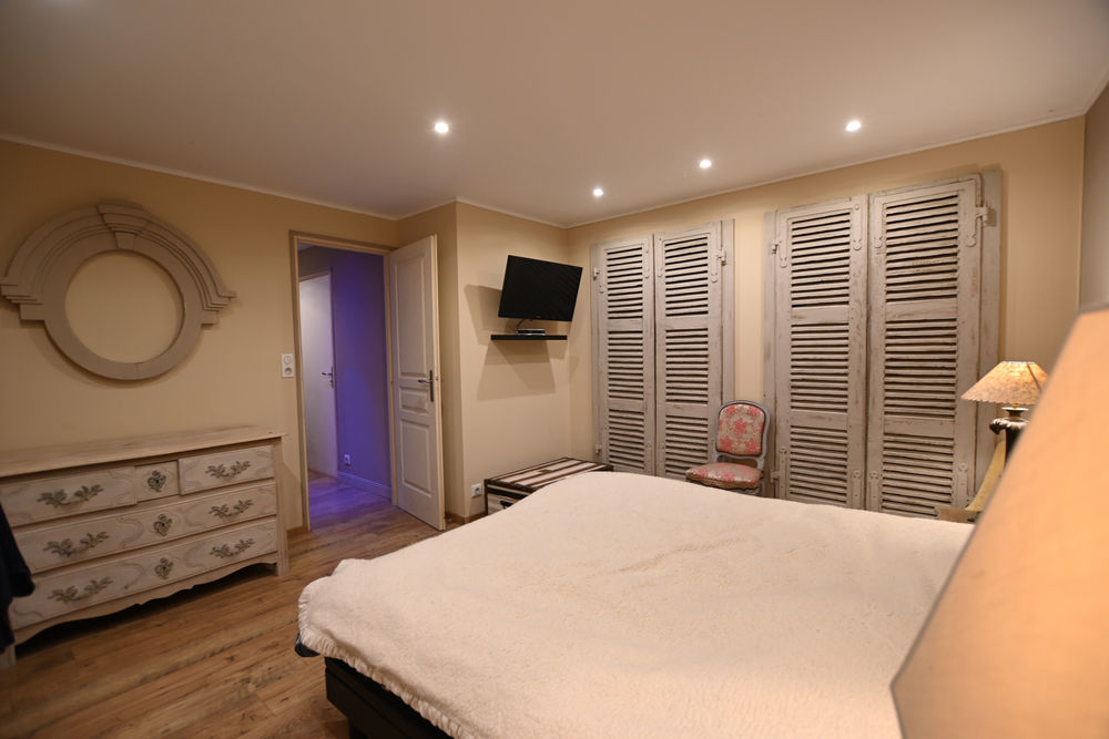 � vendre  Propri�t�/ch�teau V�zelay (89450)