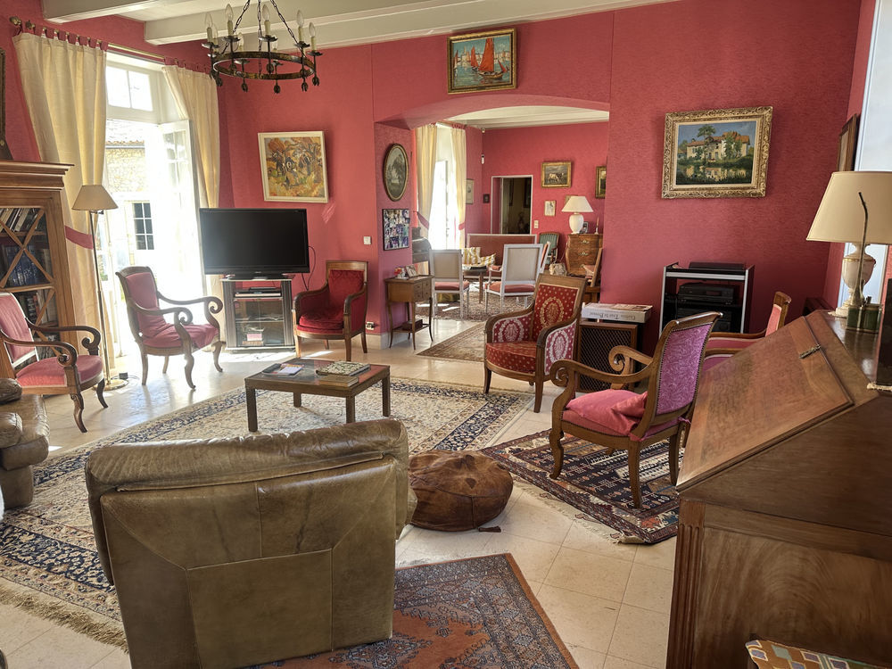 � vendre  Maison Saint-Romain-de-Benet (17600)