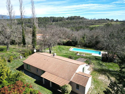   VILLA PLAIN-PIED 130 M2 4 CHAMBRES SUR UN TERRAIN DE 2300M2 ET UN BASSIN DE NAGE 17x5 Maison - 5 pi�ce(s) - 130 m�