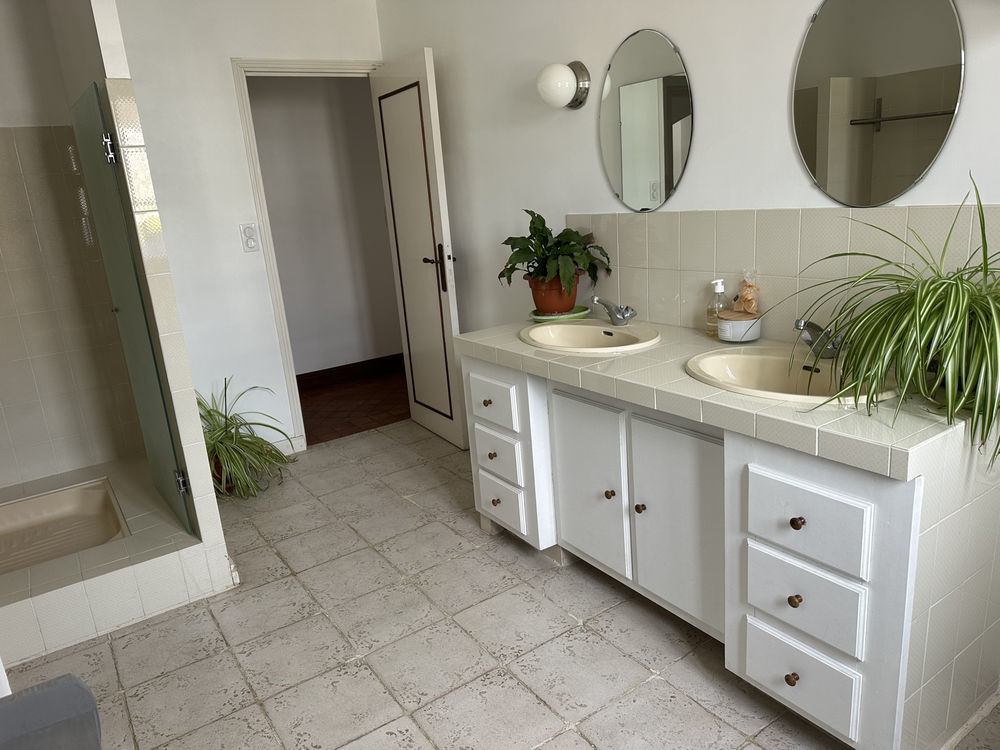 � vendre  Maison Sigogne (16200)