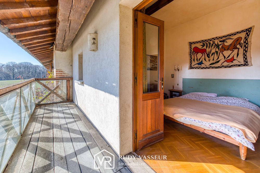 � vendre  Propri�t�/ch�teau Servas (01960)