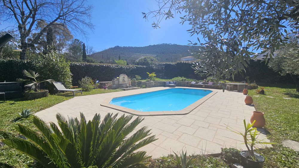 � vendre  Maison Bagnols-en-For�t (83600)