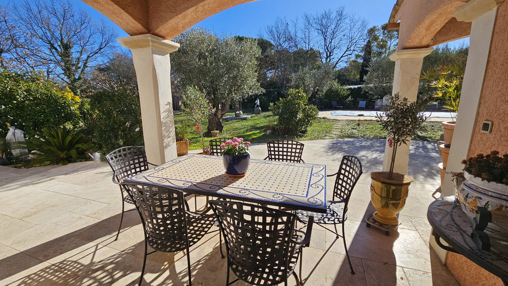 � vendre  Maison Bagnols-en-For�t (83600)