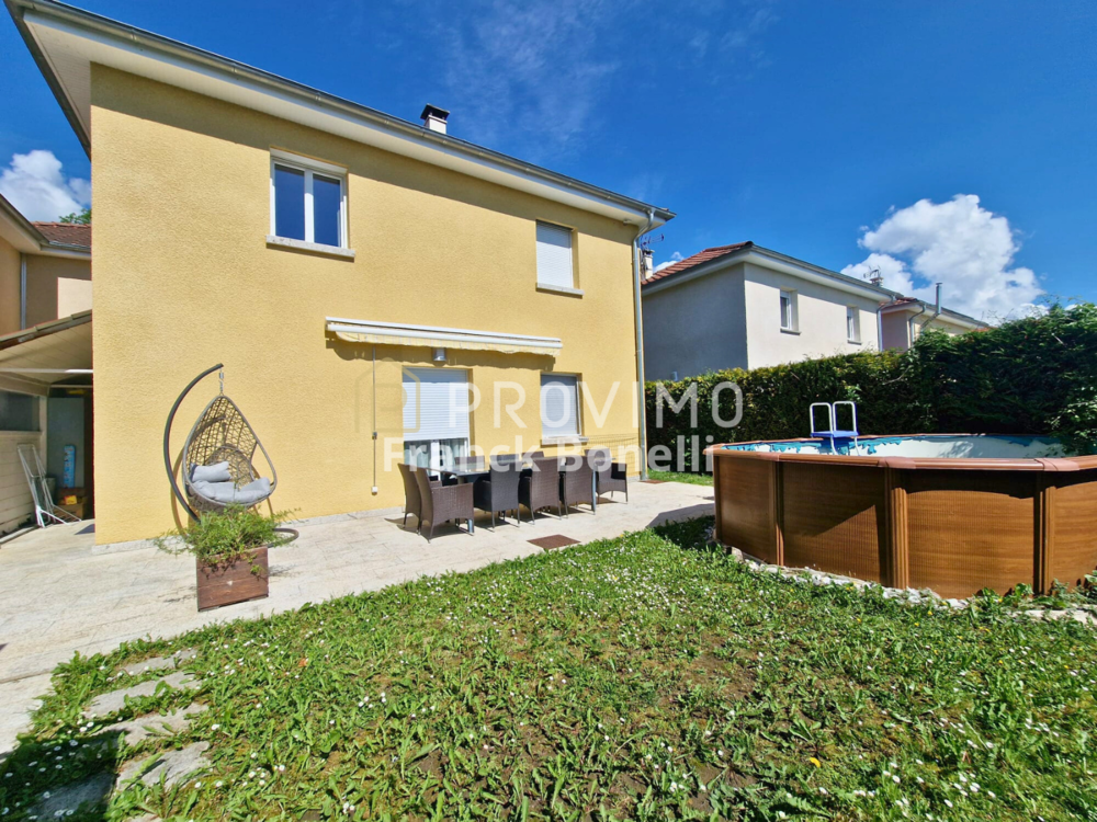 � vendre  Maison P�ron (01630)