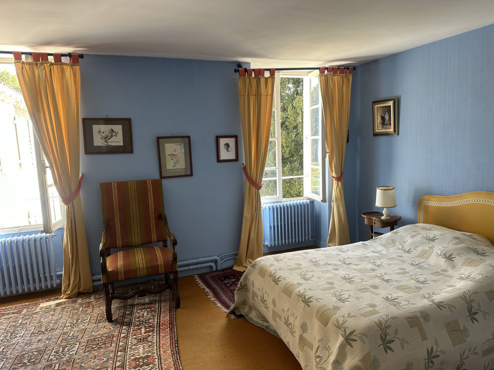 � vendre  Maison Saint-Romain-de-Benet (17600)