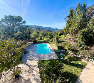  Maison � vendre 8 pi�ces 300 m�