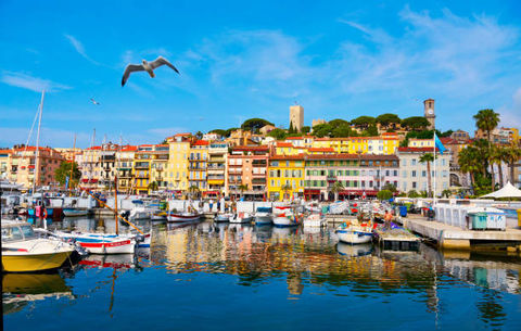 CANNES CENTRE RESTAUARANT  SUQUET  200m2 448000 06400 Cannes