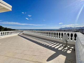  Maison � vendre 5 pi�ces 240 m�