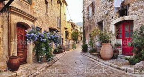 PIZZERIA PLEIN CENTRE VILLE 78400 06550 La roquette sur siagne