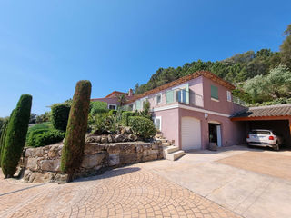  Propri�t�/ch�teau � vendre 6 pi�ces 360 m�