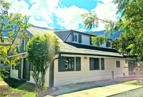   RARE � LA VENTE   G�TE AU C�UR DE CILAOS   6 CHAMBRES   TERRAIN 759 m Maison - 7 pi�ce(s) - 170 m�