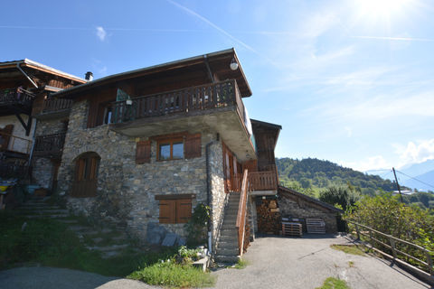   A vendre - Bel appartement avec vue - Proche Trois Vall�es. Appartement - 5 pi�ce(s) - 97 m�