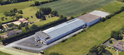 LOC 3.243m2 Proche POITIERS Activit&eacute;s/Bureaux 9000 86000 Poitiers