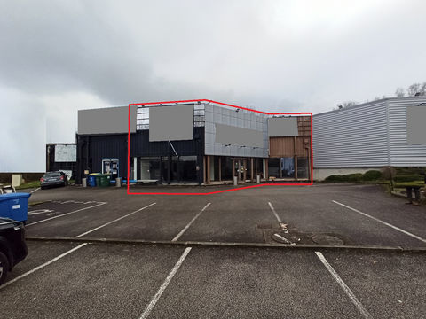 Local commercial de 325 m2 au sud de LIMOGES &agrave; louer ! 3366 87220 Feytiat