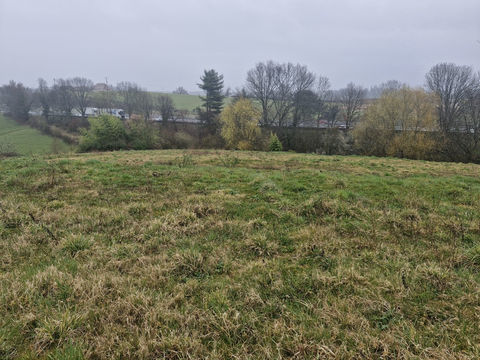 Terrain &agrave; b&acirc;tir &agrave; usage professionnel ! 36608 87260 Pierre buffiere