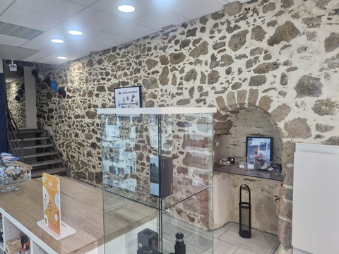 Boutique id&eacute;alement situ&eacute;e sur LIMOGES ! 56912 87000 Limoges