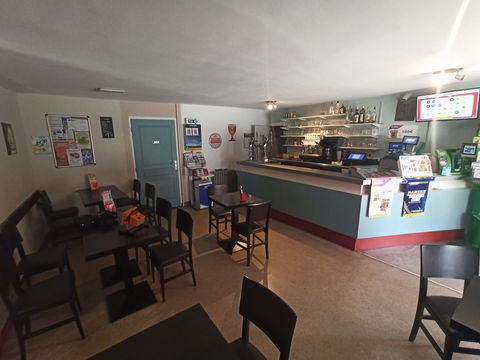 MURS & FFDC BAR-RESTAU-FDJ-PMU Proche EYMOUTIERS 218104 87120 Eymoutiers