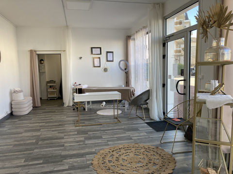 Local d'angle lumineux en parfait &eacute;tat ! 780 87100 Limoges