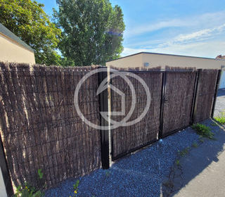  Parking / Garage � louer 77 m�