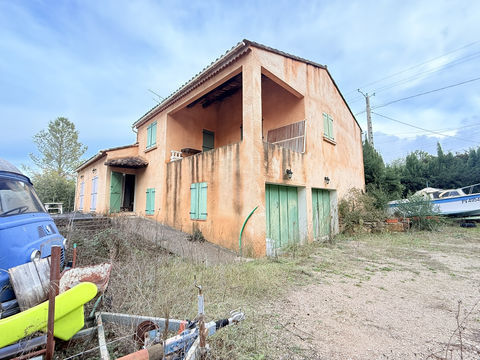   Maison individuelle aux beaux volumes Maison - 6 pi�ce(s) - 178 m�