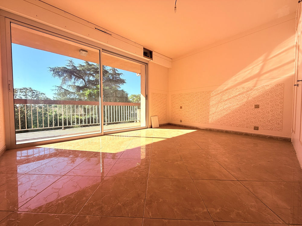 � vendre  Maison Hy�res (83400)