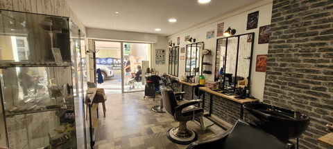 Fonds de commerce salon de coiffure et esth&eacute;tique le Pradet 35000 83220 Le pradet