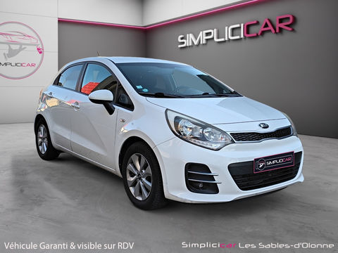 Kia Rio 1.1 CRDi 75 ISG S&eacute;rie Limit&eacute;e Urban Chic 2015 occasion Les Sables-d'Olonne 85340