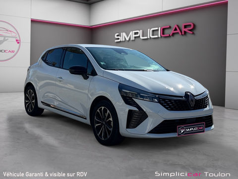 Renault Clio IV Clio E-Tech full hybrid 145 Techno 2023 occasion La Farl&egrave;de 83210