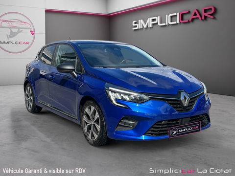 Renault Clio V Clio E-Tech full hybrid 145 Evolution 2023 occasion Ollioules 83190