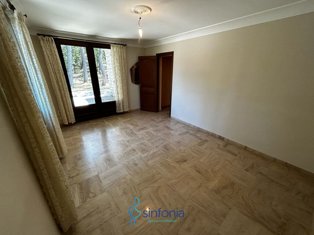 � vendre  Maison Uz�s (30700)