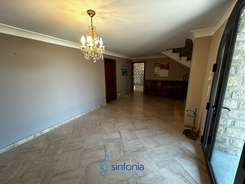 � vendre  Maison Sainte-Anastasie (30190)