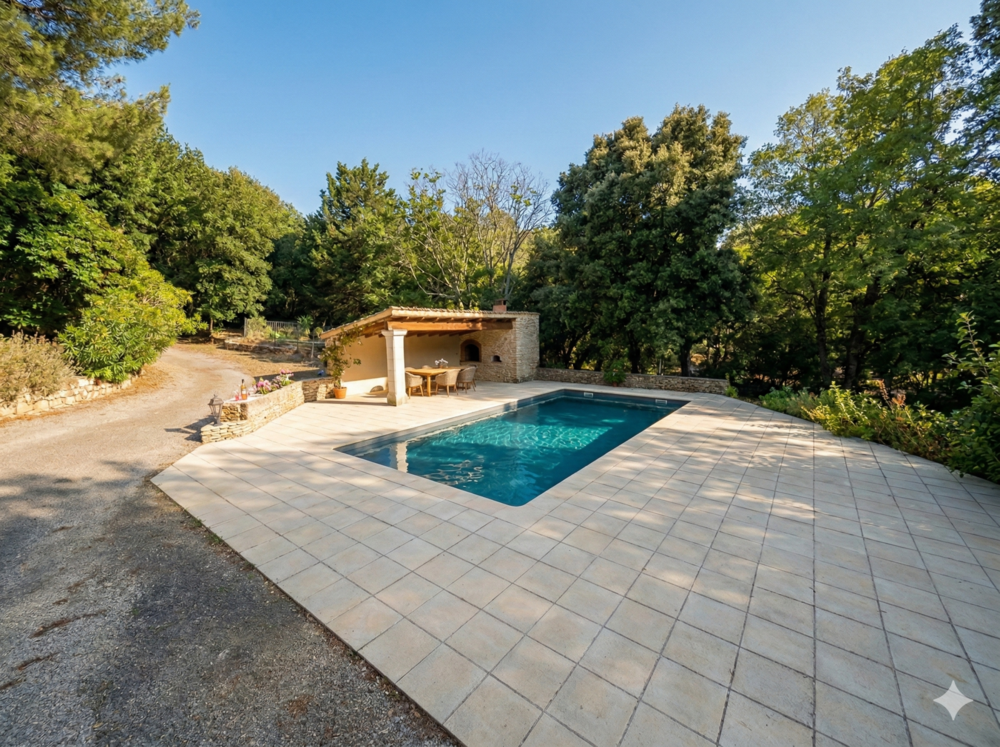 � vendre  Maison Uz�s (30700)