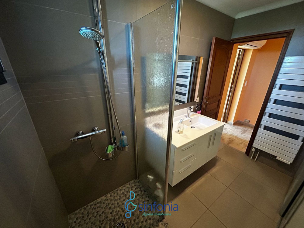 � vendre  Maison Sainte-Anastasie (30190)