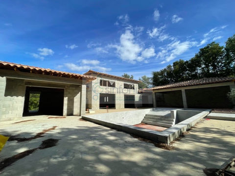   Opportunit� rare � Sainte-Anastasie ! Maison - 10 pi�ce(s) - 269 m�