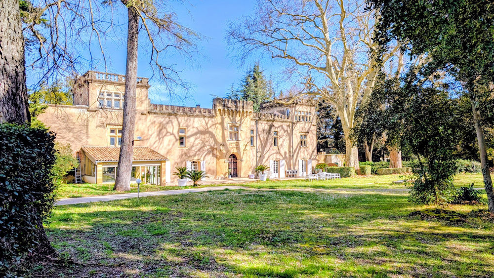 � vendre  Propri�t�/ch�teau Chusclan (30200)