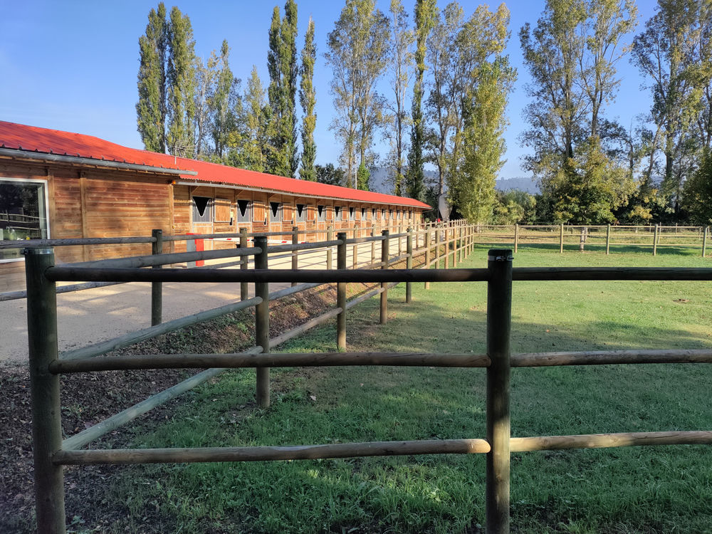 � vendre  Propri�t�/ch�teau Uz�s (30700)