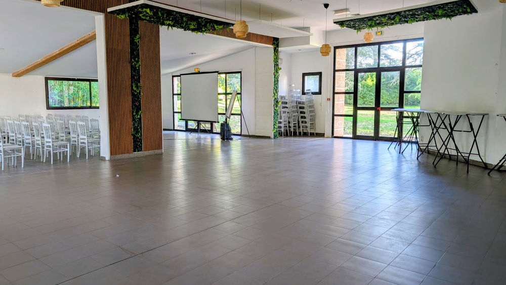 � vendre  Propri�t�/ch�teau Chusclan (30200)