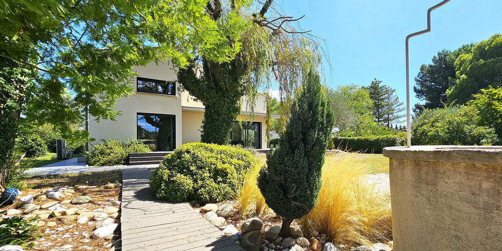 � vendre  Propri�t�/ch�teau Rochefort-du-Gard (30650)