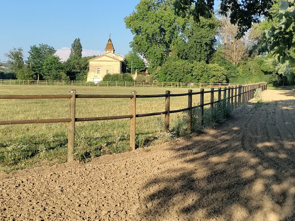 � vendre  Propri�t�/ch�teau Uz�s (30700)