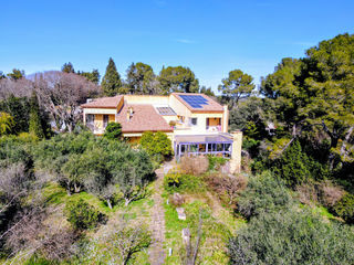  Propri�t�/ch�teau � vendre 8 pi�ces 295 m�