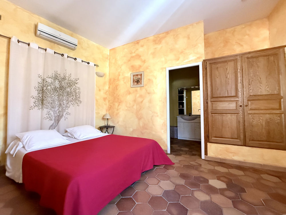 � vendre  Maison Uz�s (30700)