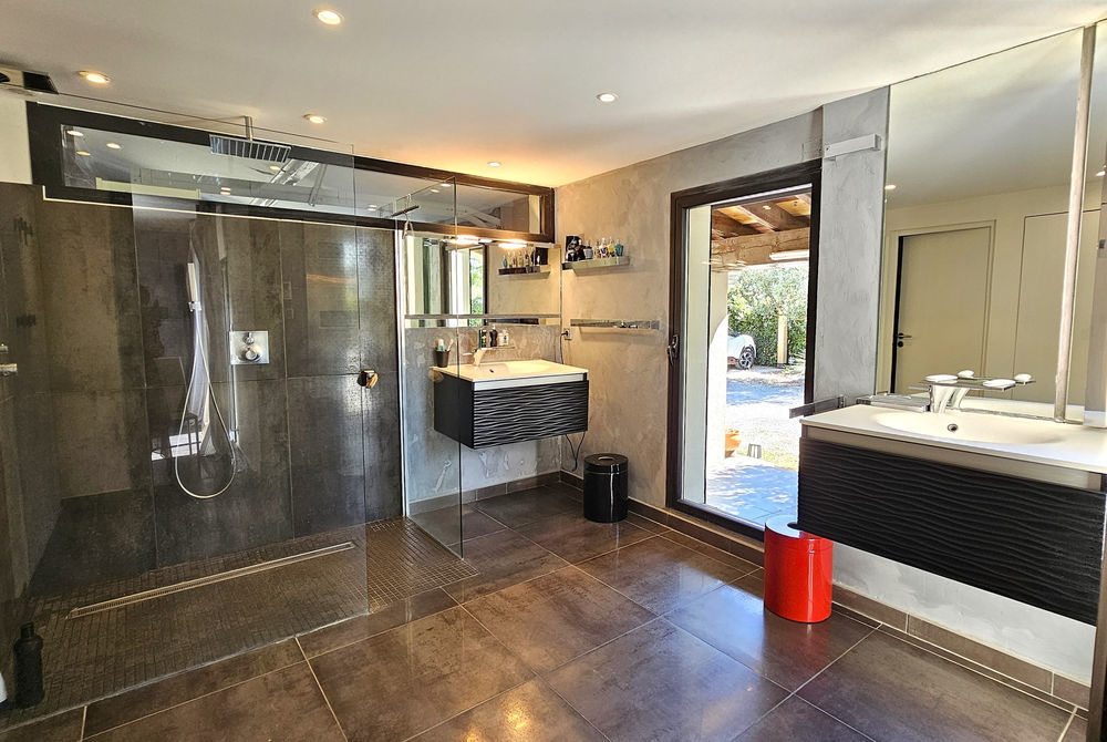 � vendre  Propri�t�/ch�teau Rochefort-du-Gard (30650)