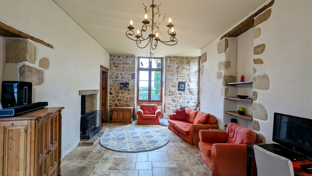 � vendre  Propri�t�/ch�teau Lesterps (16420)