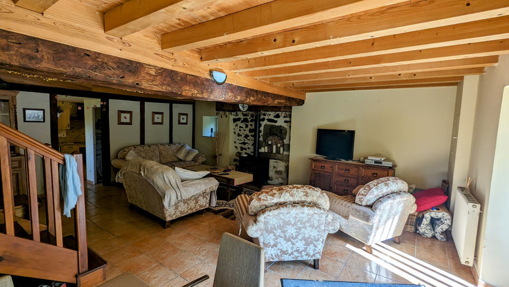 � vendre  Propri�t�/ch�teau Lesterps (16420)