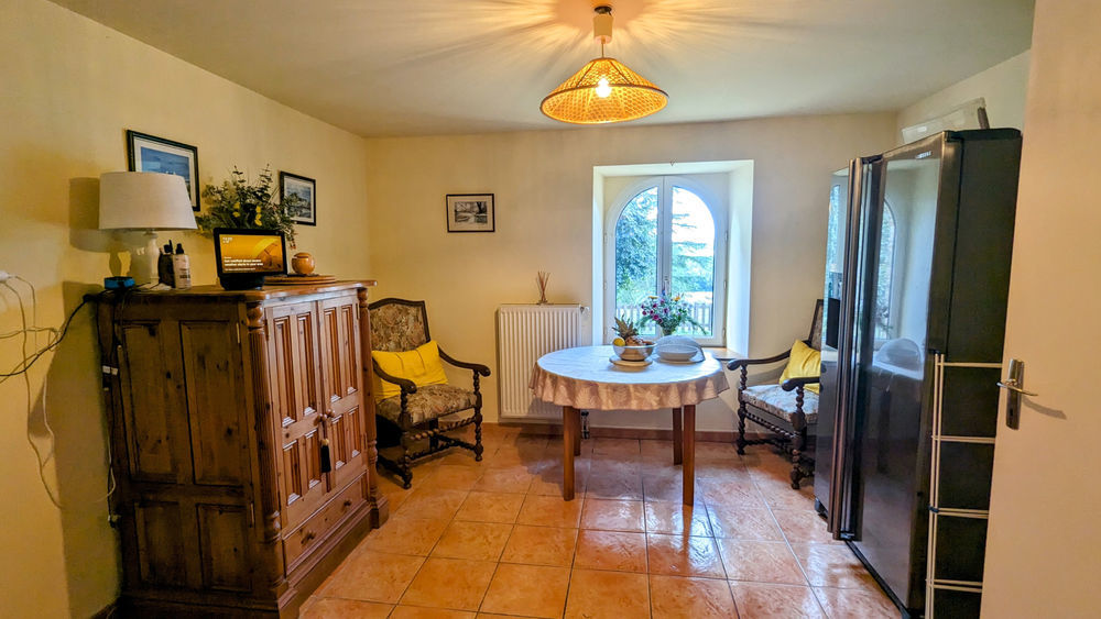 � vendre  Propri�t�/ch�teau Lesterps (16420)