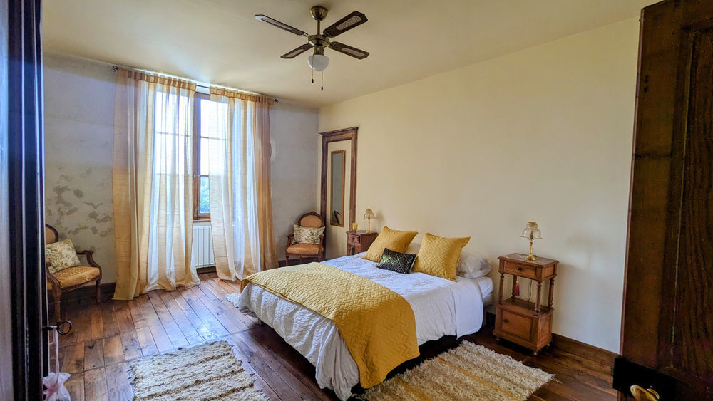 � vendre  Propri�t�/ch�teau Lesterps (16420)