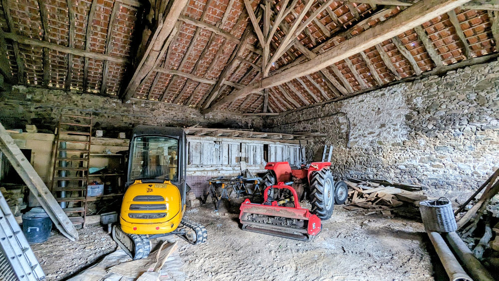 � vendre  Propri�t�/ch�teau Lesterps (16420)