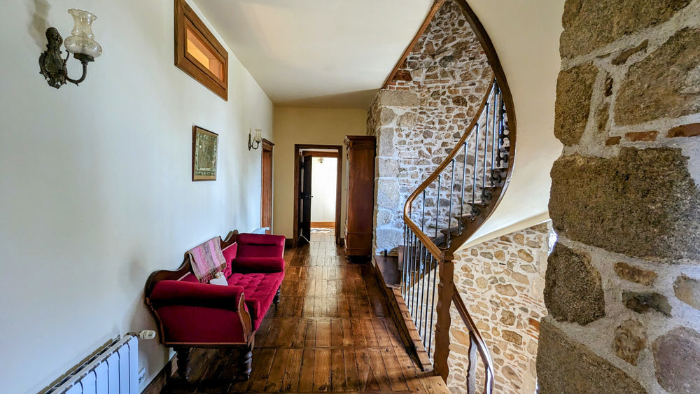 � vendre  Propri�t�/ch�teau Lesterps (16420)