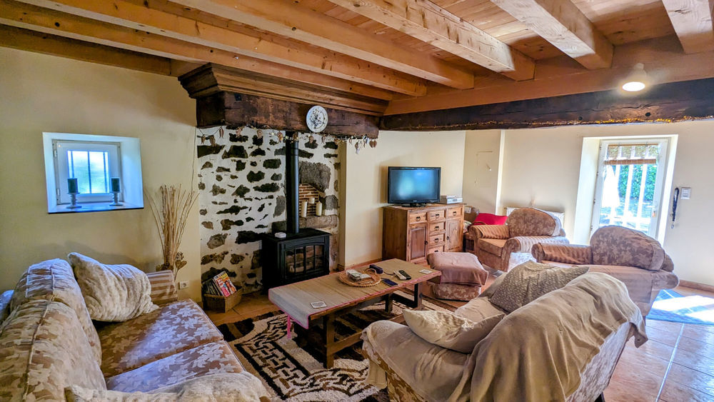 � vendre  Propri�t�/ch�teau Lesterps (16420)