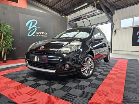 Renault Clio ESTATE 1.2i 75 CH AUTHENTIQUE - GARANTIE 6 MOIS 2011 occasion Tr&eacute;gueux 22950